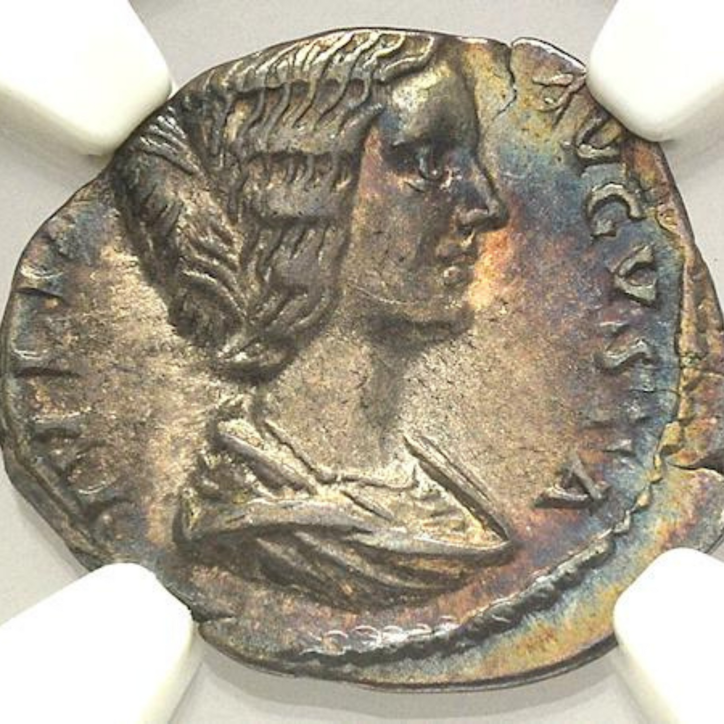 【セウェルス朝の女帝】ユリア・ドムナ デナリウス銀貨 〈NGC Ch XF〉— HILARITAS タイプ