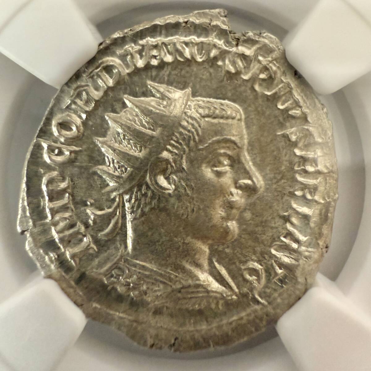 古代ローマ ダブルデナリウス銀貨 皇帝ゴルディアヌス3世 〈NGC MS〉
