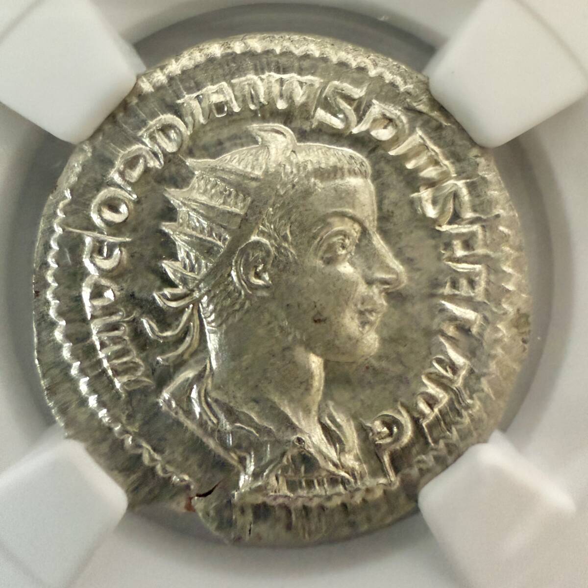 古代ローマ ダブルデナリウス銀貨 皇帝ゴルディアヌス3世 〈NGC MS〉